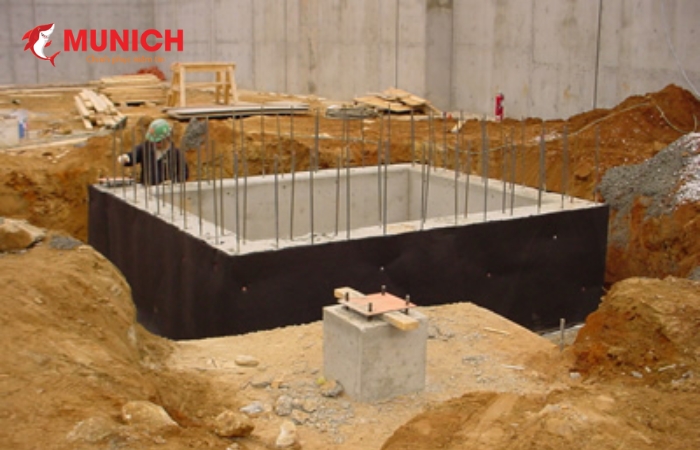 Hình ảnh thực tế khi thi công chống thấm cho hố thang máy