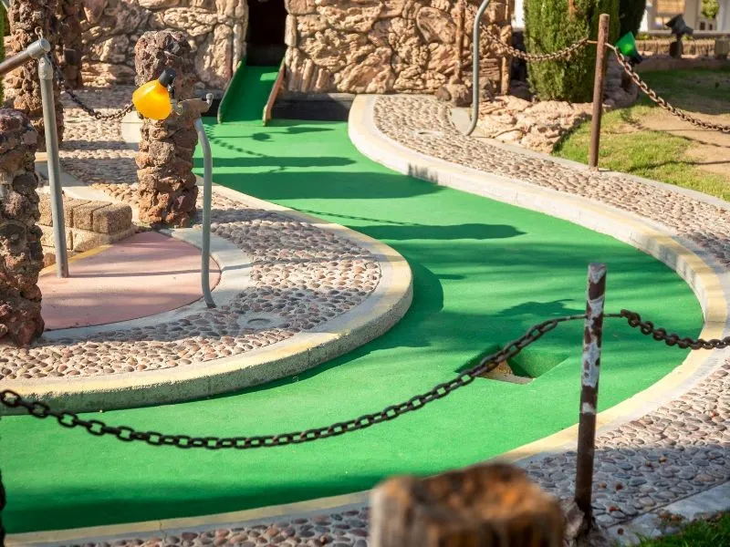thi-cong-san-golf